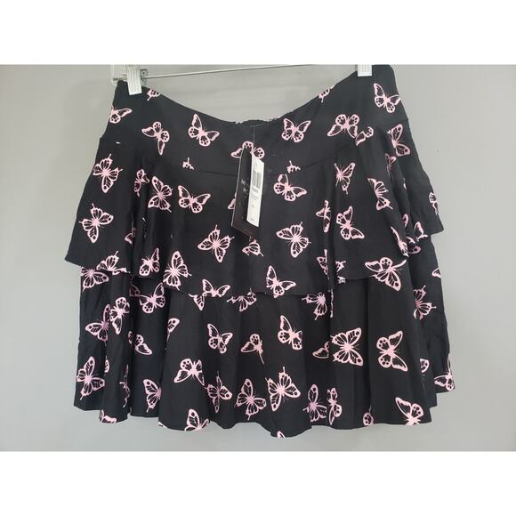 NEW‎ HOT TOPIC BLACK & PINK BUTTERFLY TIERED SKIRT Midnight Hour Gothic Emo XL - Picture 1 of 3